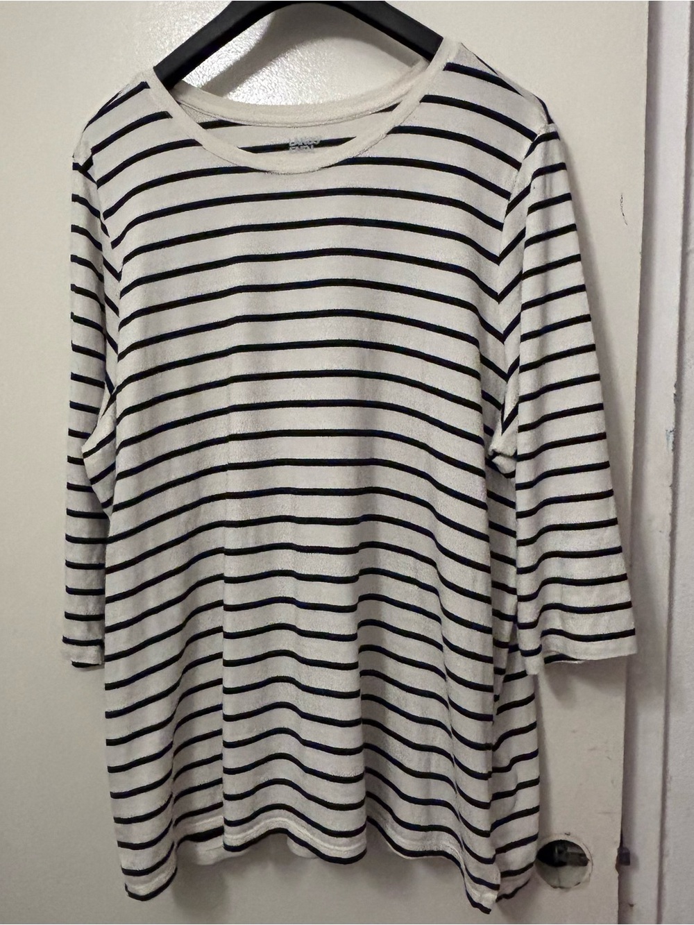 Lands' End White and Black Striped Long Sleeve Tee
